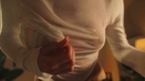 Snapshot of g_ia chatting on December 20, 2024, 9:17 pm G online show from December 20, 2024, 9:17 pm