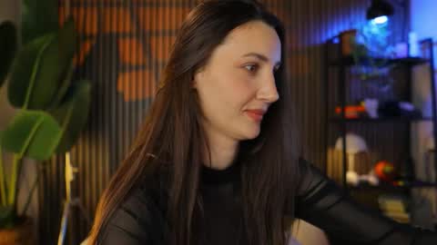 Snapshot of g_ia chatting on November 22, 2025, 6:07 pm G online show from November 22, 2025, 6:07 pm