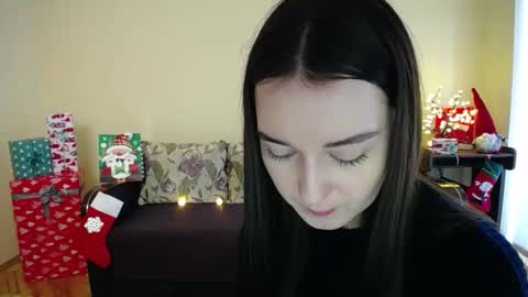 Jaklin online show from January 2, 2025, 9:00 am