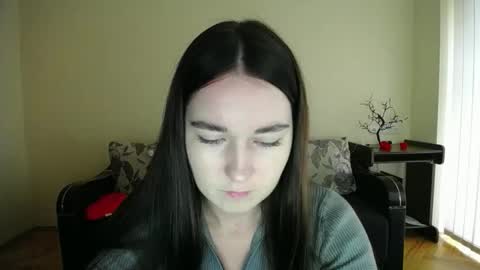 Jaklin online show from October 6, 2025, 8:23 am