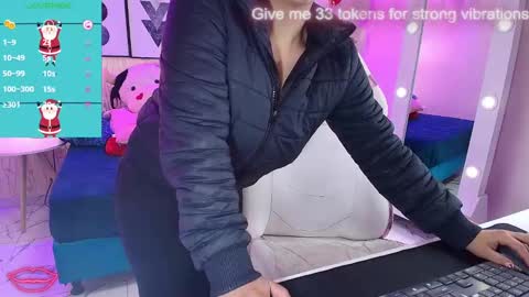 Snapshot of gabby_evanns chatting on December 18, 2024, 7:41 pm gabby_evanns online show from December 18, 2024, 7:41 pm