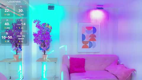 Snapshot of gabby_evanns chatting on November 7, 2025, 11:54 am gabby_evanns online show from November 7, 2025, 11:54 am