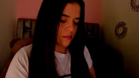 G A B R I E L A   online show from December 3, 2025, 3:32 pm