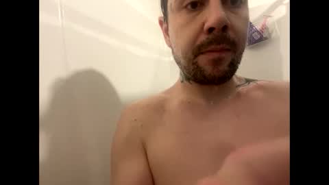 Snapshot of gabethier25 chatting on December 18, 2024, 5:21 pm yeeah online show from December 18, 2024, 5:21 pm