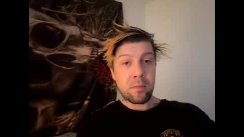 Snapshot of gabethier25 chatting on December 22, 2024, 11:33 am yeeah online show from December 22, 2024, 11:33 am