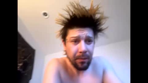 Snapshot of gabethier25 chatting on January 8, 2025, 9:32 am yeeah online show from January 8, 2025, 9:32 am