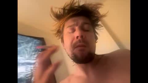 Snapshot of gabethier25 chatting on February 6, 2025, 2:48 pm yeeah online show from February 6, 2025, 2:48 pm