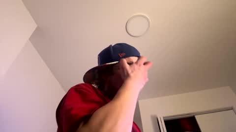 Snapshot of gabethier25 chatting on February 18, 2025, 7:32 am yeeah online show from February 18, 2025, 7:32 am