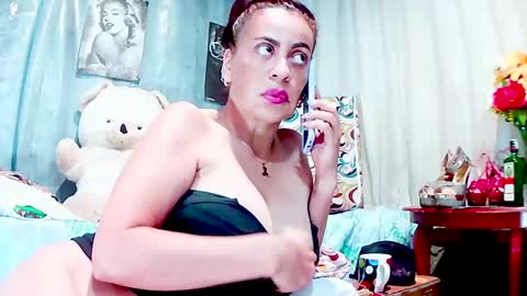 Gabriella Lopez online show from February 6, 2025, 12:37 pm