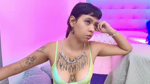 Snapshot of gabrielacortez chatting on September 12, 2025, 12:27 pm GABRIELA online show from September 12, 2025, 12:27 pm