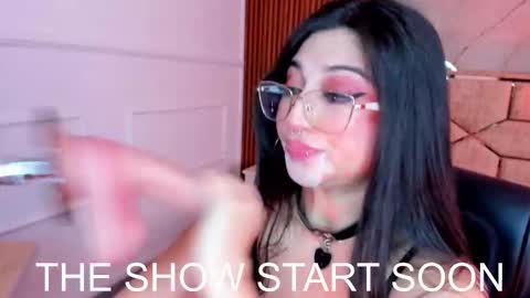 Gabriela Kassi online show from November 17, 2025, 11:16 am