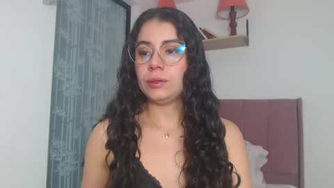 GabrielaRossa online show from March 7, 2025, 12:12 pm