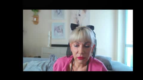 Snapshot of gabriellemature chatting on October 27, 2025, 7:34 am GabrielleMature online show from October 27, 2025, 7:34 am