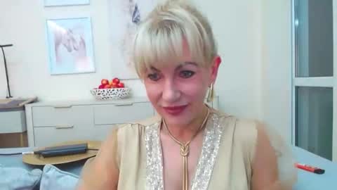 Snapshot of gabriellemature chatting on November 15, 2025, 4:14 pm GabrielleMature online show from November 15, 2025, 4:14 pm