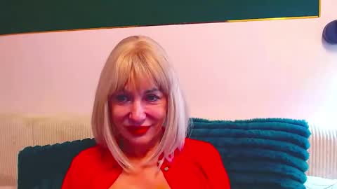 Snapshot of gabriellemature chatting on December 14, 2025, 3:28 pm GabrielleMature online show from December 14, 2025, 3:28 pm