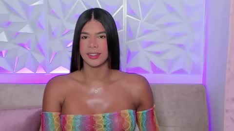 Gabriela  online show from November 5, 2025, 11:05 pm