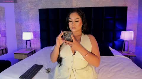 Snapshot of gaby_blaze chatting on March 8, 2025, 10:13 pm Gaby Blaze online show from March 8, 2025, 10:13 pm