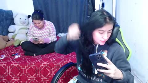 Snapshot of gaby_foz chatting on January 22, 2025, 11:10 pm Gabriela online show from January 22, 2025, 11:10 pm