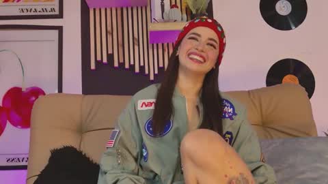 Gaby  online show from December 4, 2025, 1:20 pm