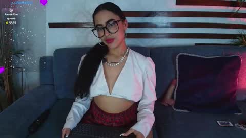          online show from December 4, 2025, 5:50 am