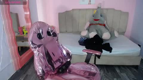 Snapshot of gaby_s1 chatting on February 12, 2025, 7:23 am Gaby  online show from February 12, 2025, 7:23 am