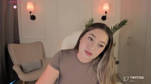 Snapshot of gaby_soleer chatting on September 25, 2025, 10:24 pm gaby online show from September 25, 2025, 10:24 pm