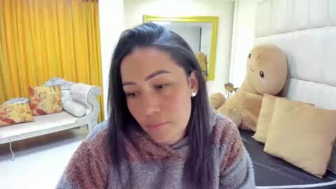 gabriela online show from March 3, 2025, 2:04 pm