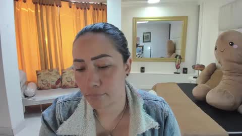 gabriela online show from September 16, 2025, 1:56 pm