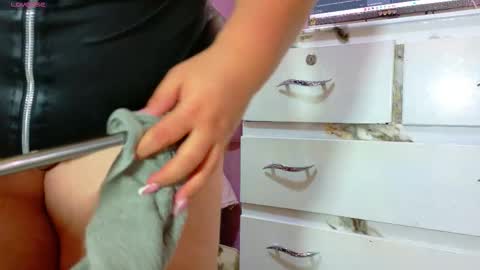 Snapshot of gaby_vegaa chatting on October 27, 2025, 10:14 pm gaby_vegaa online show from October 27, 2025, 10:14 pm