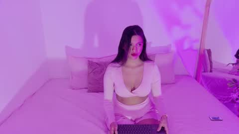 gabycarters online show from November 28, 2025, 11:46 am