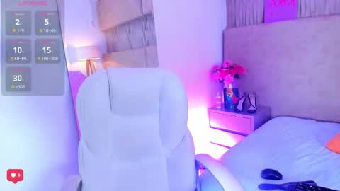 Gaby  online show from December 3, 2025, 11:41 am