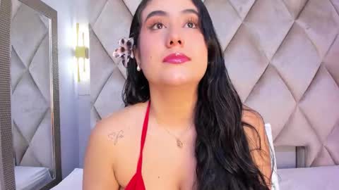 Snapshot of gabyparker_ chatting on November 19, 2025, 12:16 pm Gaby online show from November 19, 2025, 12:16 pm