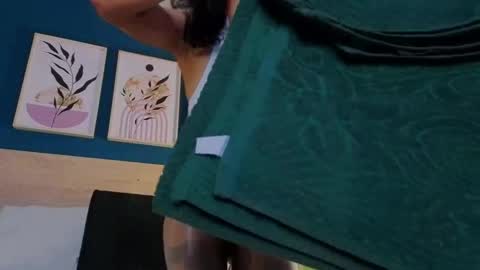 Gaby online show from October 27, 2025, 8:13 pm