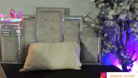 Snapshot of gabyyjones chatting on October 30, 2025, 11:33 am gabyyjones online show from October 30, 2025, 11:33 am