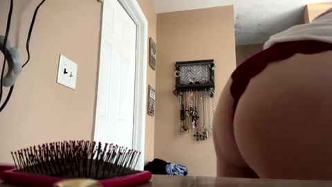 gacouple18 online show from September 16, 2025, 9:38 pm