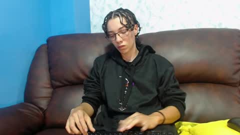 Snapshot of gadiel_sex chatting on February 7, 2025, 6:45 pm gadiel_sex online show from February 7, 2025, 6:45 pm