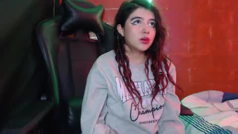 Kate 3 online show from January 28, 2025, 7:21 pm