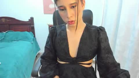 Snapshot of galileabigcock chatting on November 13, 2025, 12:04 pm CORAL online show from November 13, 2025, 12:04 pm