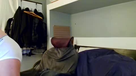 Snapshot of gaotter chatting on December 14, 2025, 12:05 am GAotter online show from December 14, 2025, 12:05 am