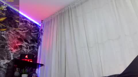 Chris  Dont forget to gift me thumb up Its very important to me and makes me happy AF  online show from October 1, 2025, 6:52 am