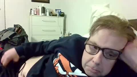 Snapshot of garyg930 chatting on December 6, 2024, 5:42 am Gary online show from December 6, 2024, 5:42 am