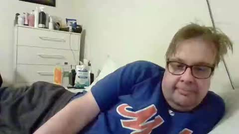 Snapshot of garyg930 chatting on December 31, 2024, 5:00 am Gary online show from December 31, 2024, 5:00 am