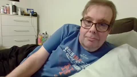 Snapshot of garyg930 chatting on January 8, 2025, 2:14 am Gary online show from January 8, 2025, 2:14 am