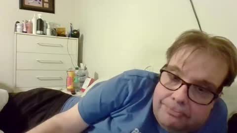 Snapshot of garyg930 chatting on January 9, 2025, 2:43 am Gary online show from January 9, 2025, 2:43 am