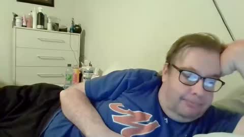 Snapshot of garyg930 chatting on January 13, 2025, 3:45 am Gary online show from January 13, 2025, 3:45 am