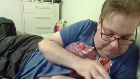 Snapshot of garyg930 chatting on February 19, 2025, 2:12 am Gary online show from February 19, 2025, 2:12 am