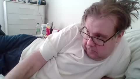 Snapshot of garyg930 chatting on March 9, 2025, 9:03 pm Gary online show from March 9, 2025, 9:03 pm