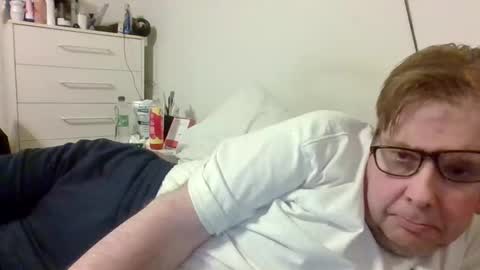 Snapshot of garyg930 chatting on March 10, 2025, 12:07 am Gary online show from March 10, 2025, 12:07 am