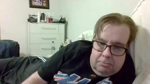 Snapshot of garyg930 chatting on September 21, 2025, 4:14 am Gary online show from September 21, 2025, 4:14 am