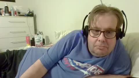 Snapshot of garyg930 chatting on October 24, 2025, 6:10 am Gary online show from October 24, 2025, 6:10 am